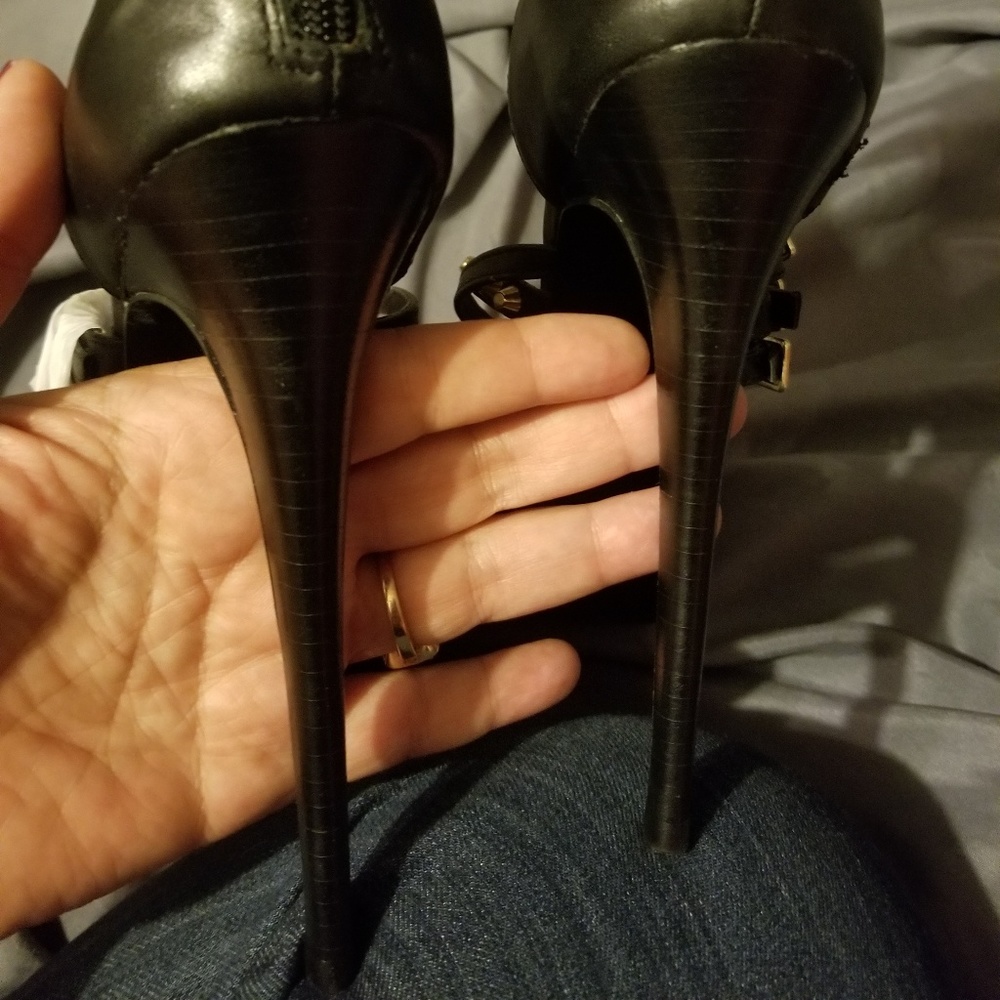 Steve Madden Rominaa heels. - Picture 2 of 6